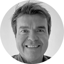 Ian Dennis.png